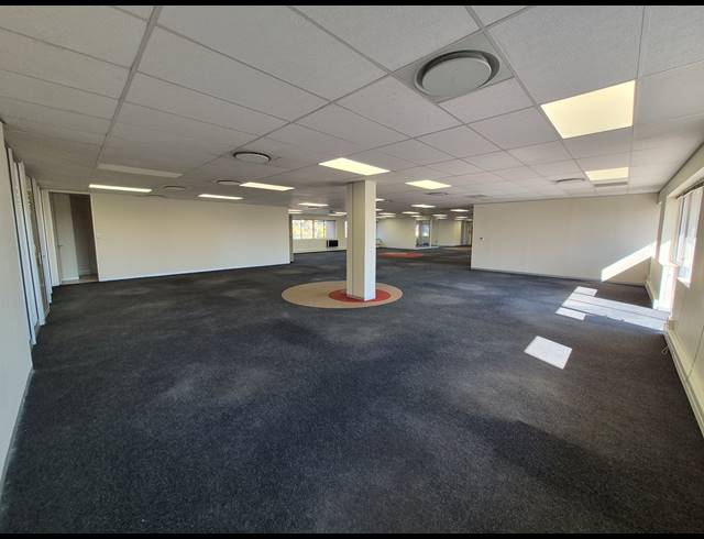 559M² OFFICE TO LET IN WOODMEAD